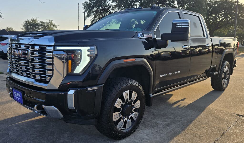 2024 GMC Sierra 2500HD Denali Crew Cab 4WD