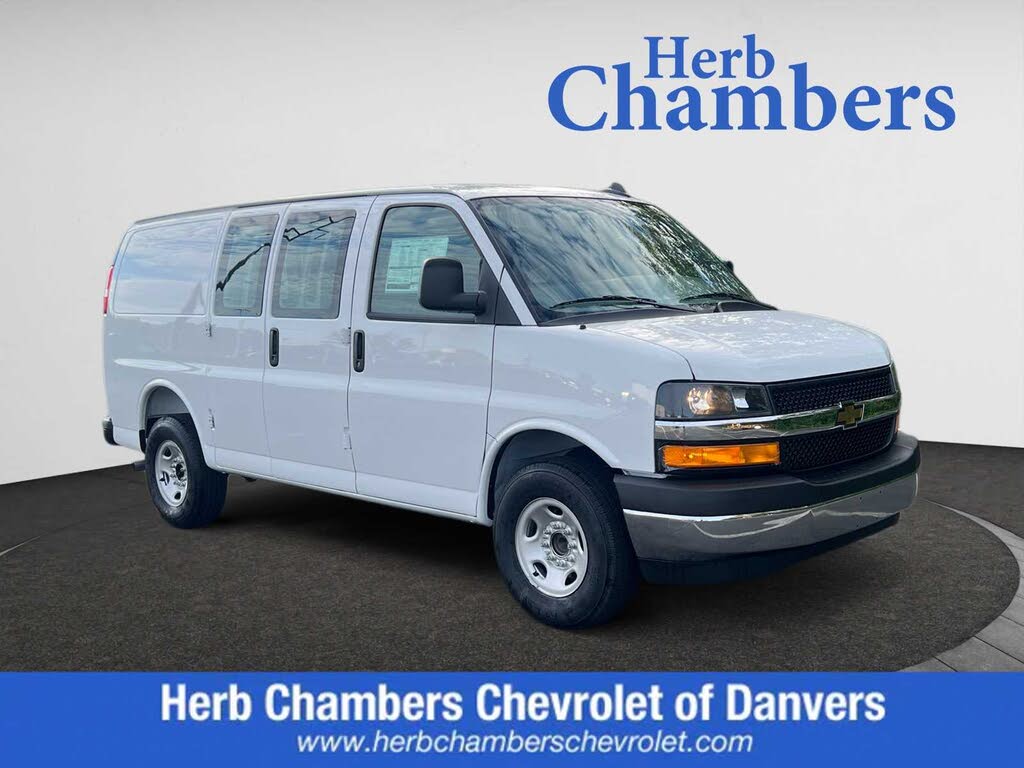 2025 Chevrolet Express Cargo 2500 RWD