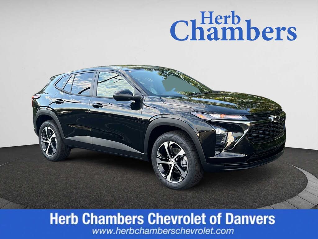 2025 Chevrolet Trax RS with 1RS FWD