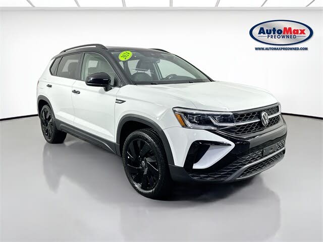 2024 Volkswagen Taos SE Black 4Motion