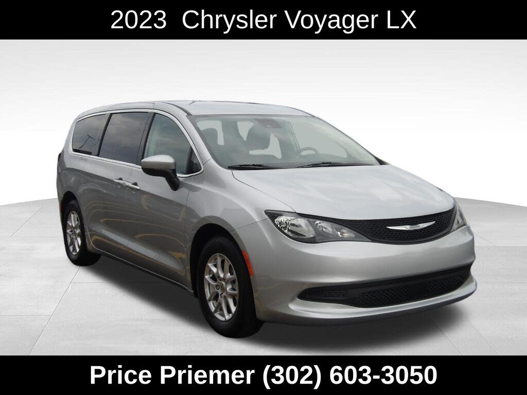 2023 Chrysler Voyager LX FWD