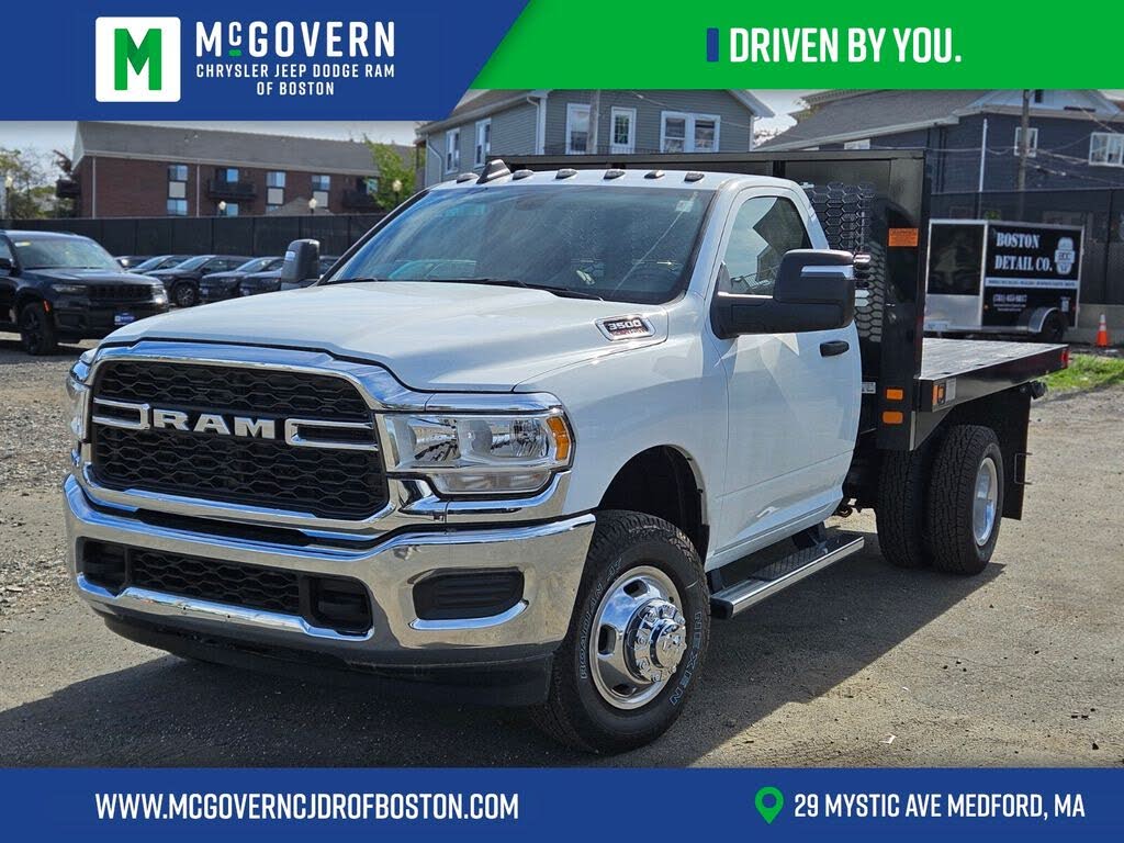 2024 RAM 3500 Chassis Tradesman Regular Cab 4WD