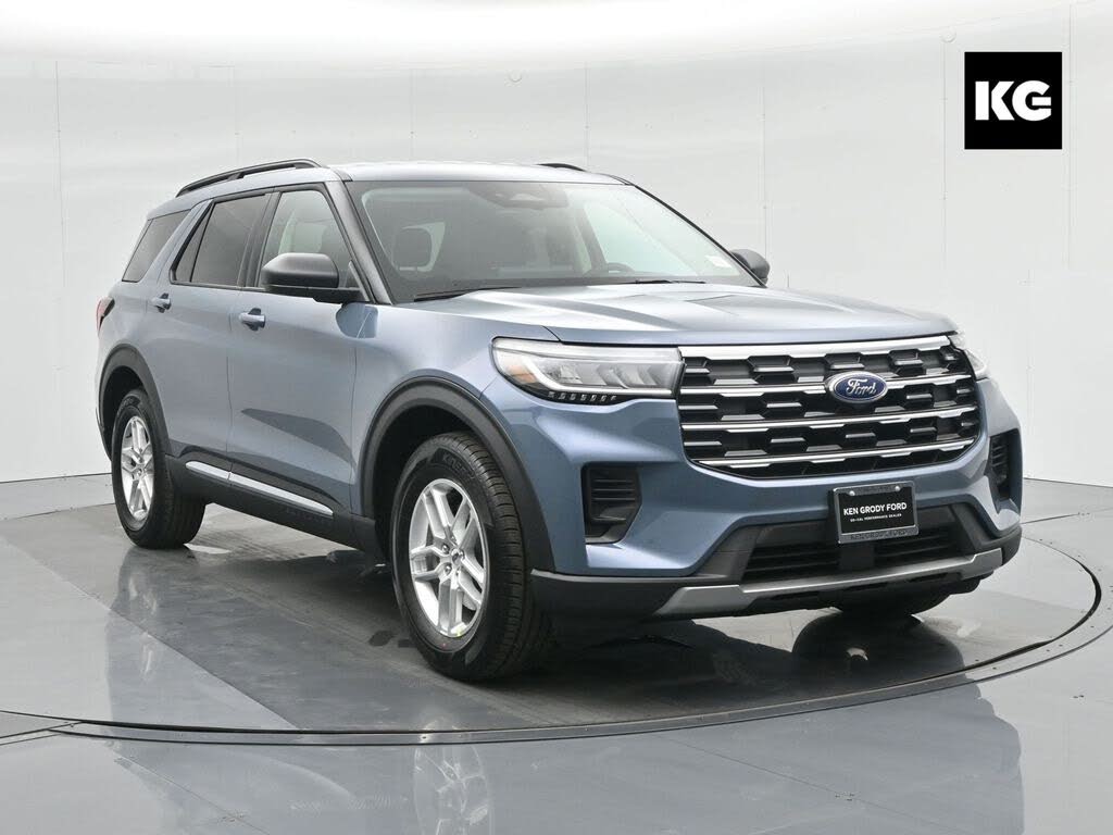 2025 Ford Explorer Active RWD