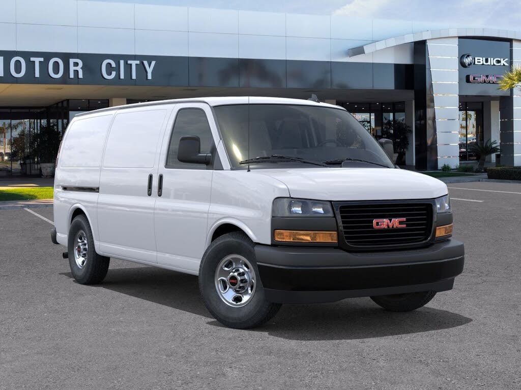 2025 GMC Savana Cargo 2500 RWD