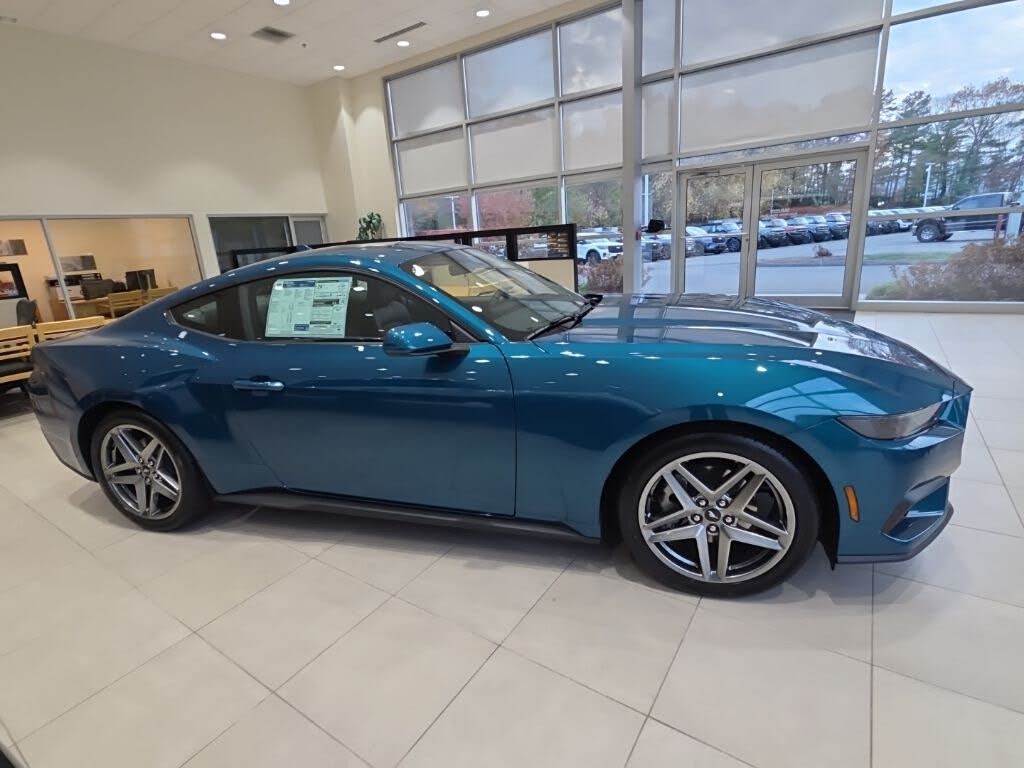 2026 Ford Mustang EcoBoost Fastback RWD