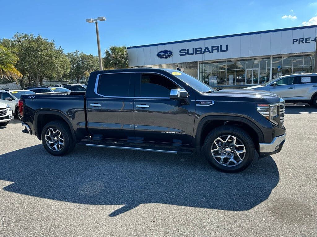 2023 GMC Sierra 1500 SLT Crew Cab 4WD