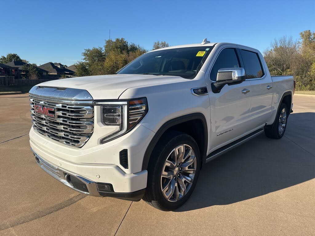 2023 GMC Sierra 1500 Denali Crew Cab 4WD