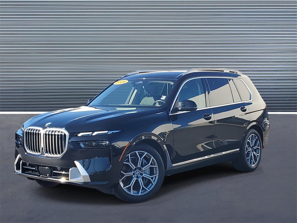 2025 BMW X7 xDrive40i AWD