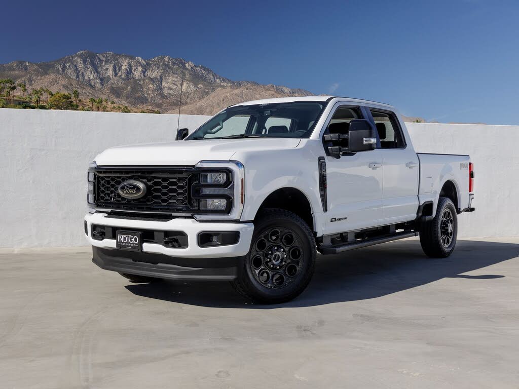 2025 Ford F-350 Super Duty Lariat Crew Cab 4WD