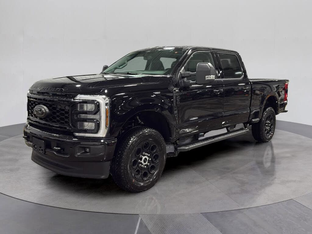2026 Ford F-250 Super Duty XLT Crew Cab 4WD
