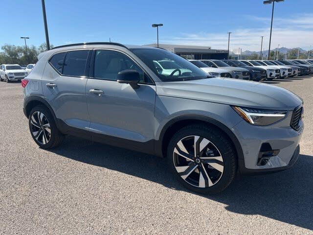 2026 Volvo XC40 B5 Ultra AWD