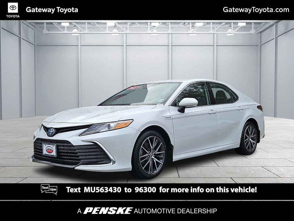 2021 Toyota Camry Hybrid XLE FWD
