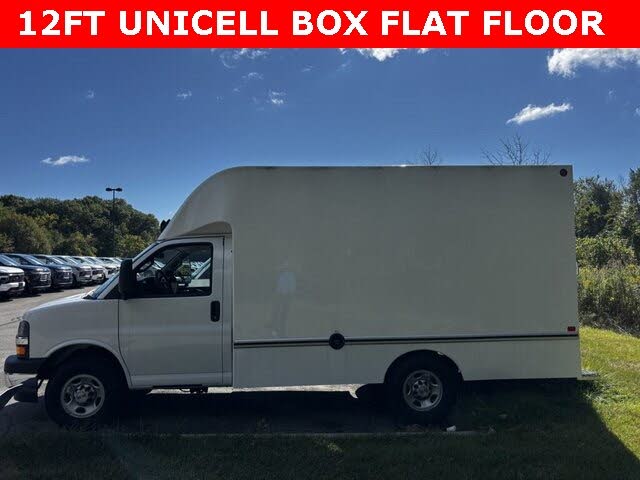 2024 Chevrolet Express Chassis 3500 Cutaway 139