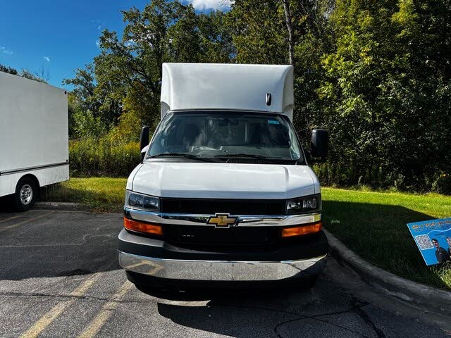 2024 Chevrolet Express Chassis 3500 Cutaway 139