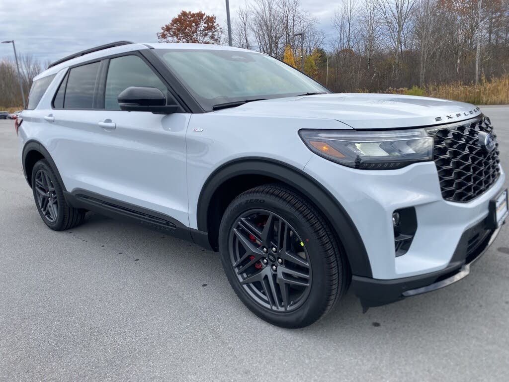 2026 Ford Explorer ST-Line AWD