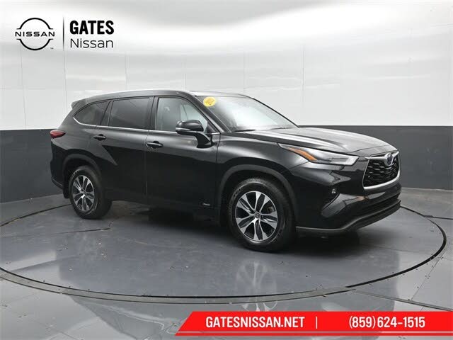 2022 Toyota Highlander Hybrid XLE AWD