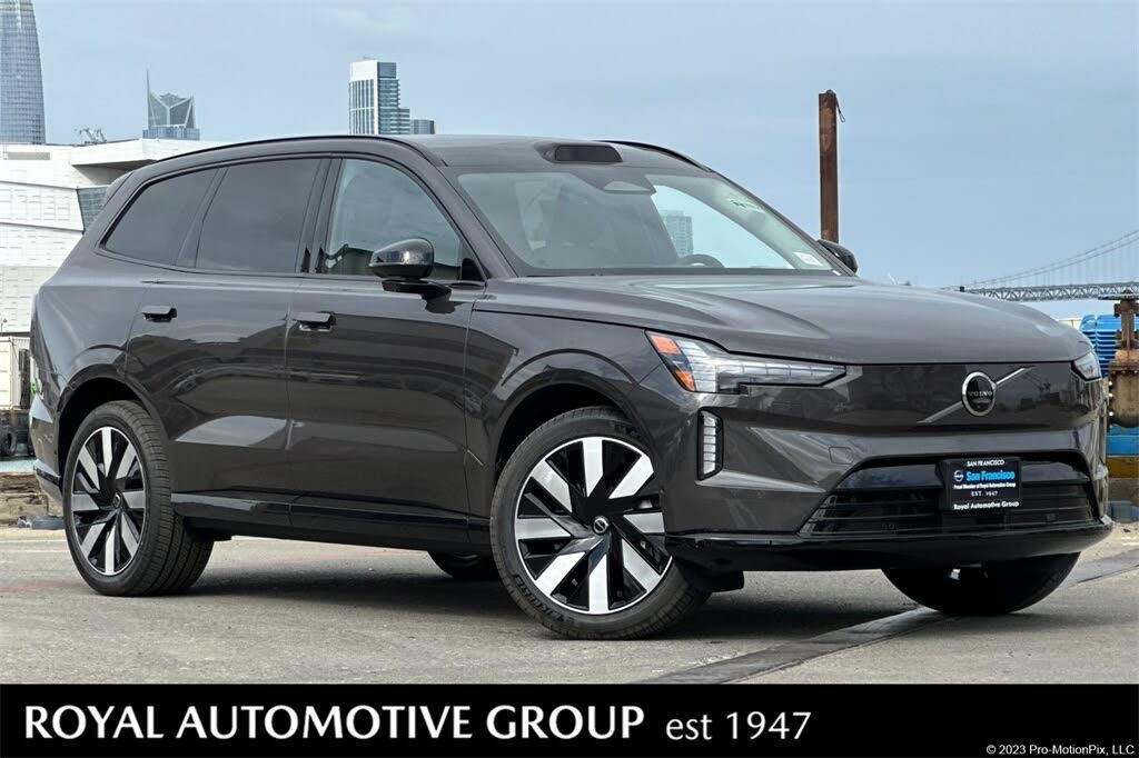 2025 Volvo EX90 Twin Plus 7-Passenger eAWD