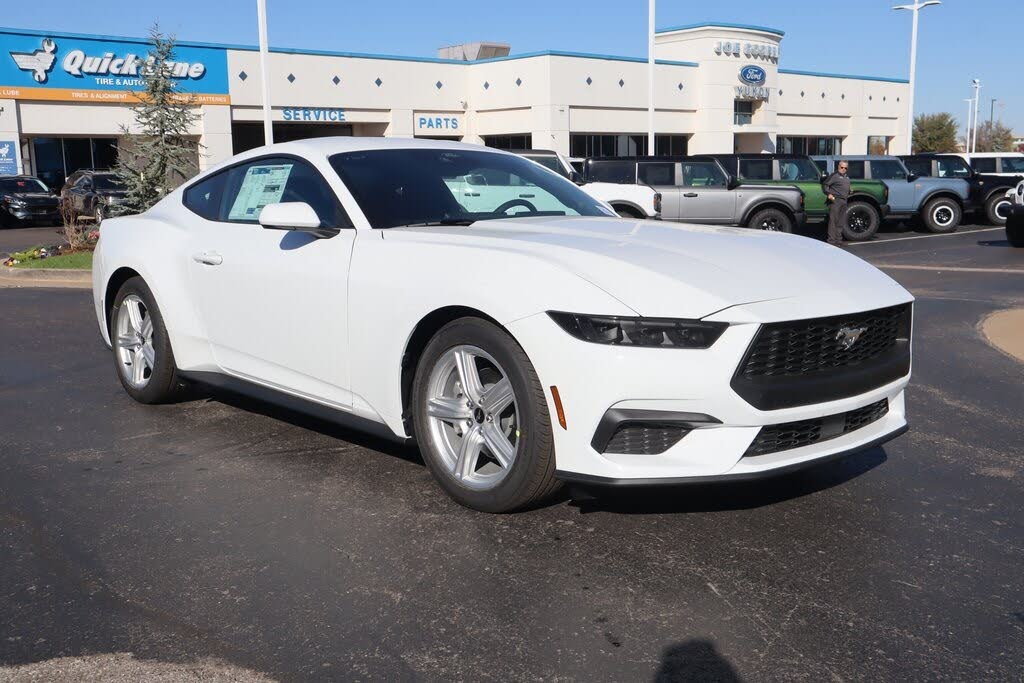 2026 Ford Mustang EcoBoost Fastback RWD