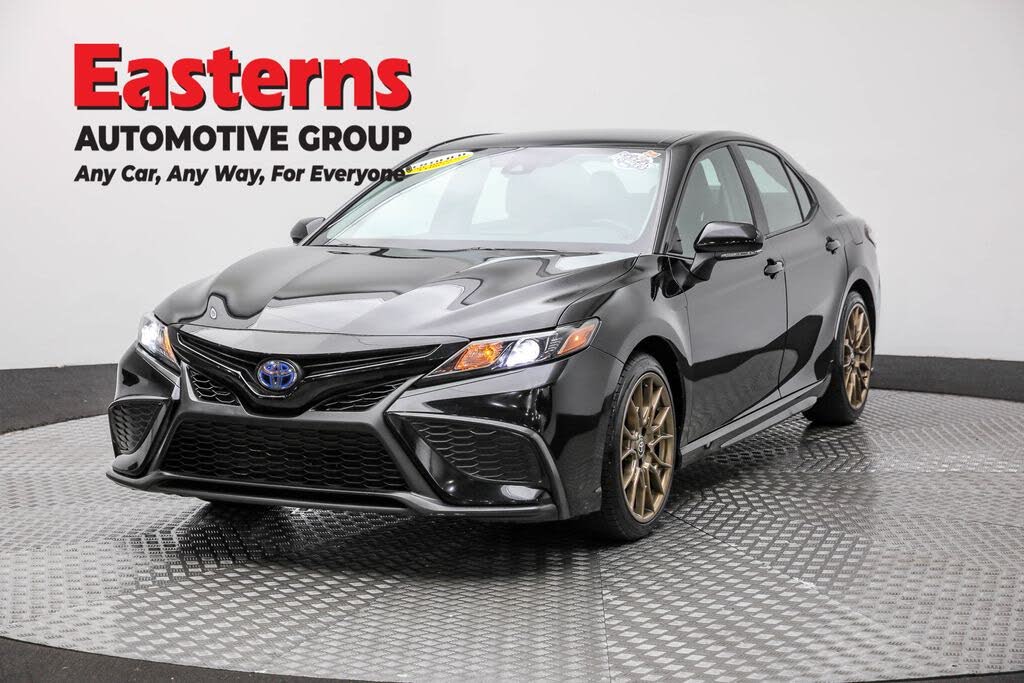 2024 Toyota Camry Hybrid SE FWD