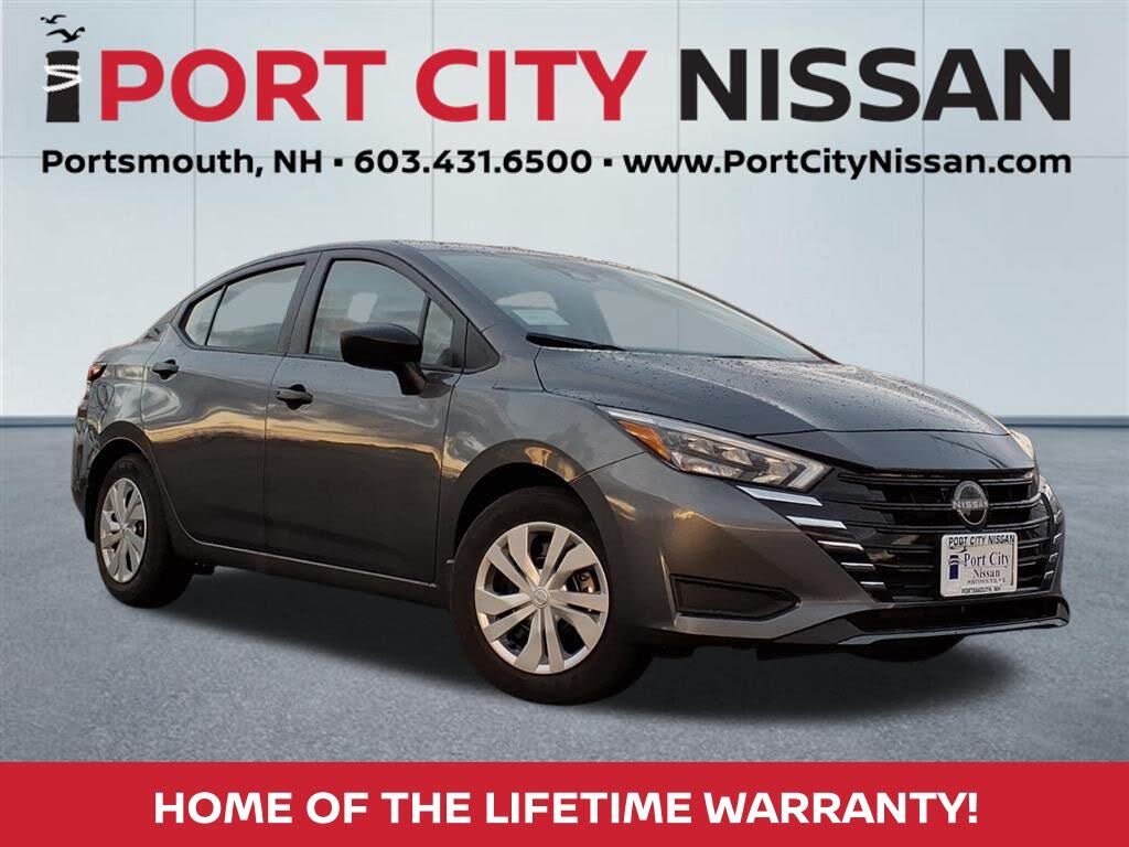 2025 Nissan Versa S FWD
