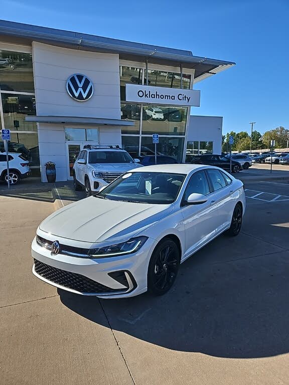 2025 Volkswagen Jetta SE FWD