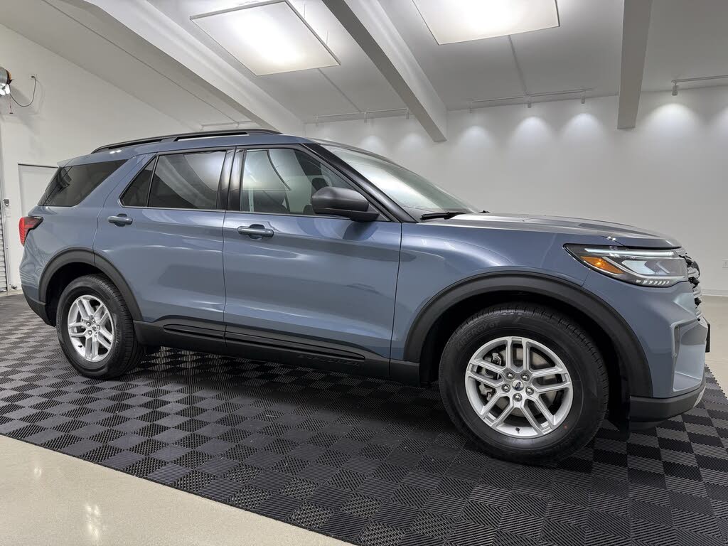 2026 Ford Explorer Active RWD