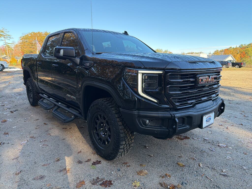 2024 GMC Sierra 1500 AT4X Crew Cab 4WD