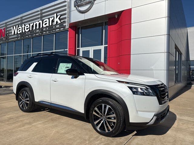 2025 Nissan Pathfinder Platinum 4WD