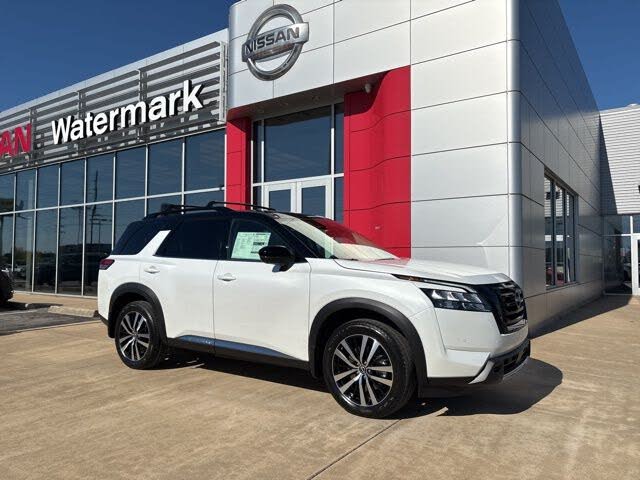 2025 Nissan Pathfinder Platinum 4WD