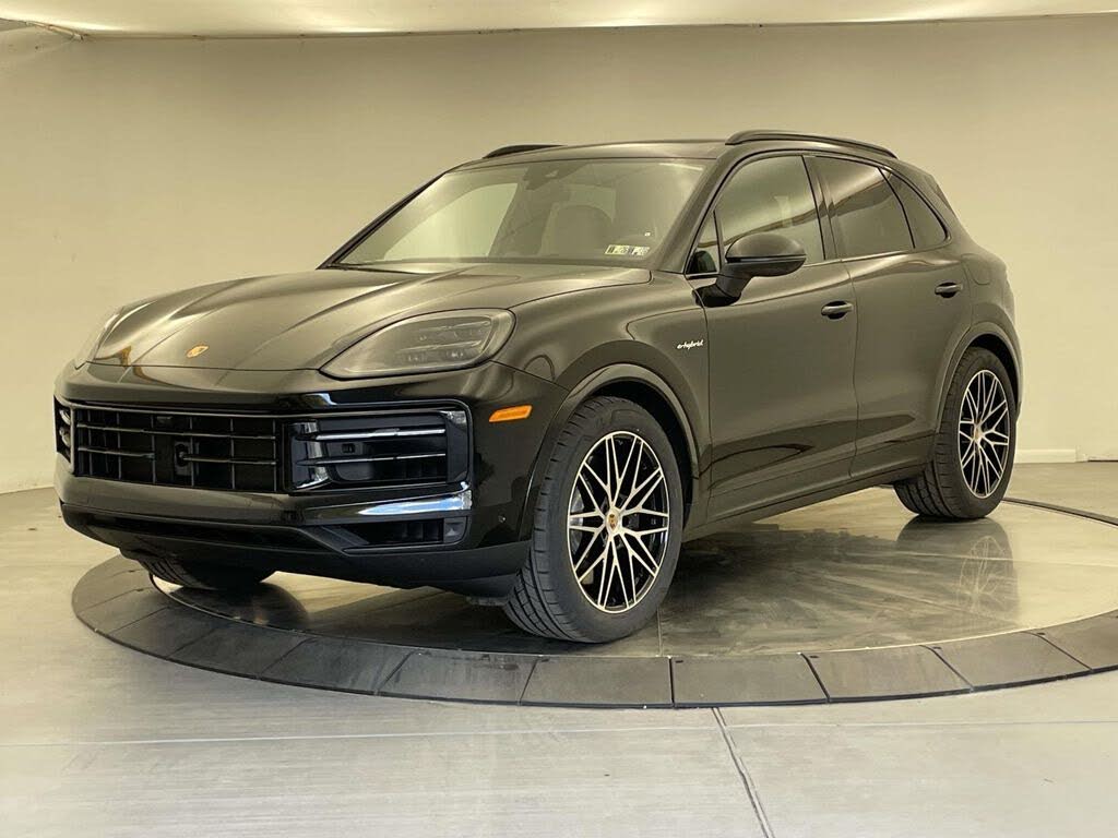 2026 Porsche Cayenne AWD