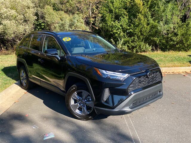 2024 Toyota RAV4 XLE FWD