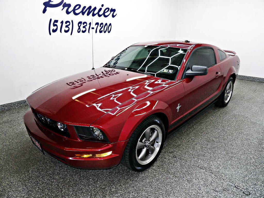 2006 Ford Mustang V6 Coupe RWD