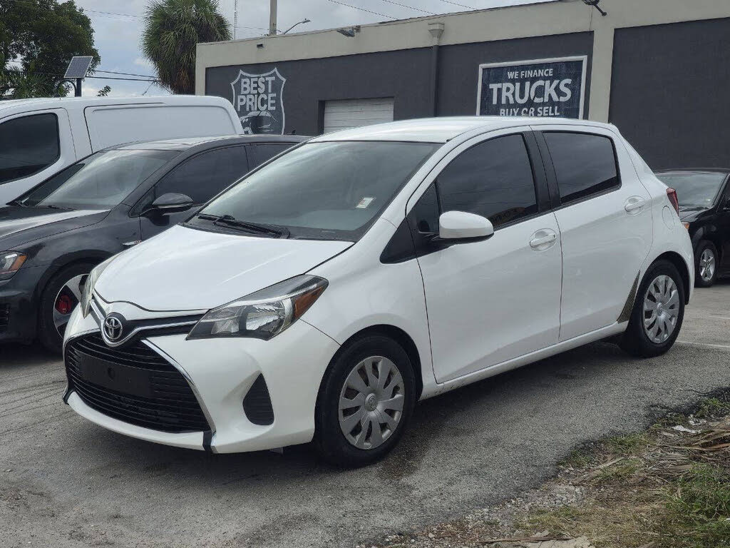 2015 Toyota Yaris SE