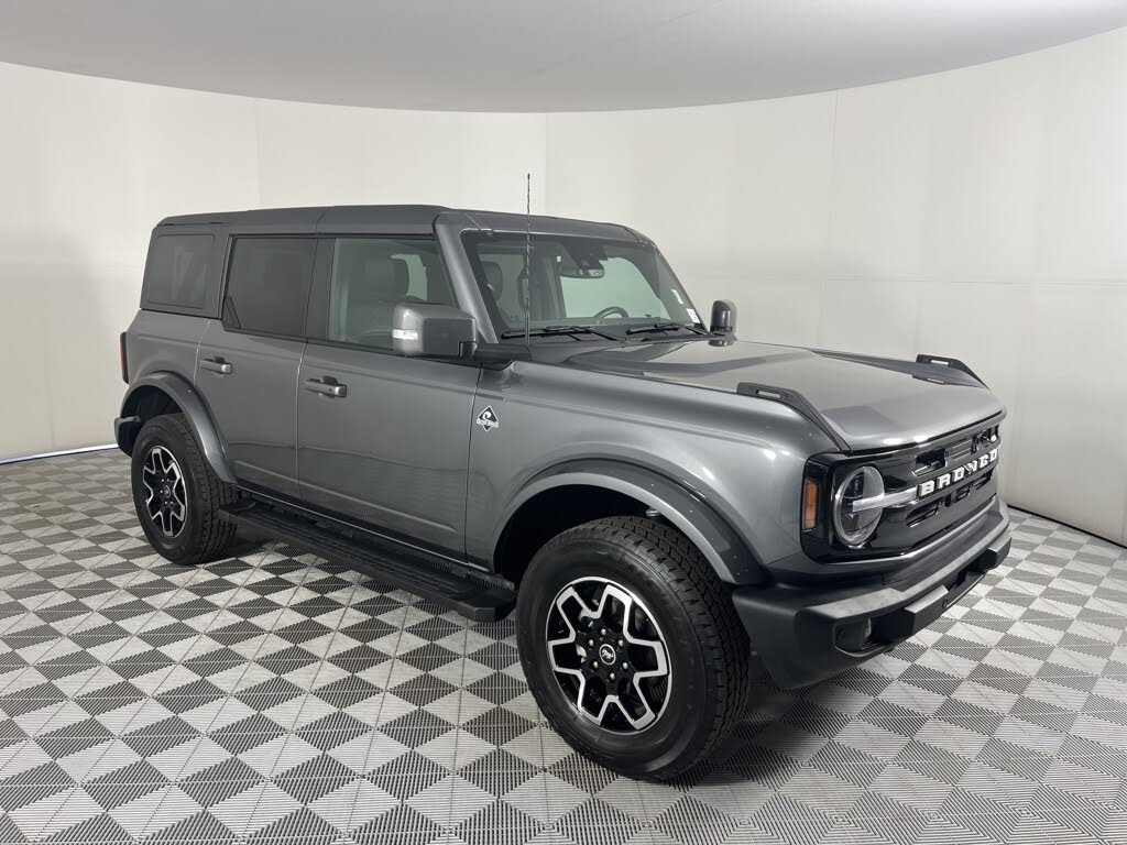 2024 Ford Bronco Outer Banks 4-Door 4WD