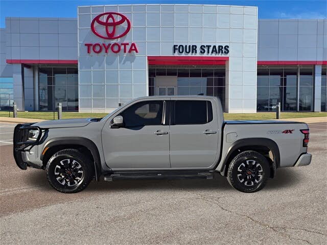 2023 Nissan Frontier PRO-4X Crew Cab 4WD