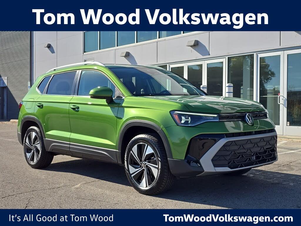 2025 Volkswagen Taos SE 4Motion