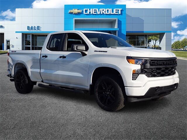 2026 Chevrolet Silverado 1500 Custom Double Cab 4WD