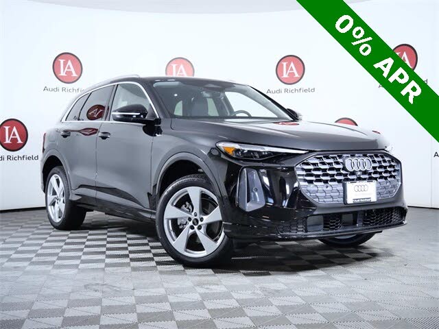 2025 Audi Q5 quattro Premium Plus 40 TFSI