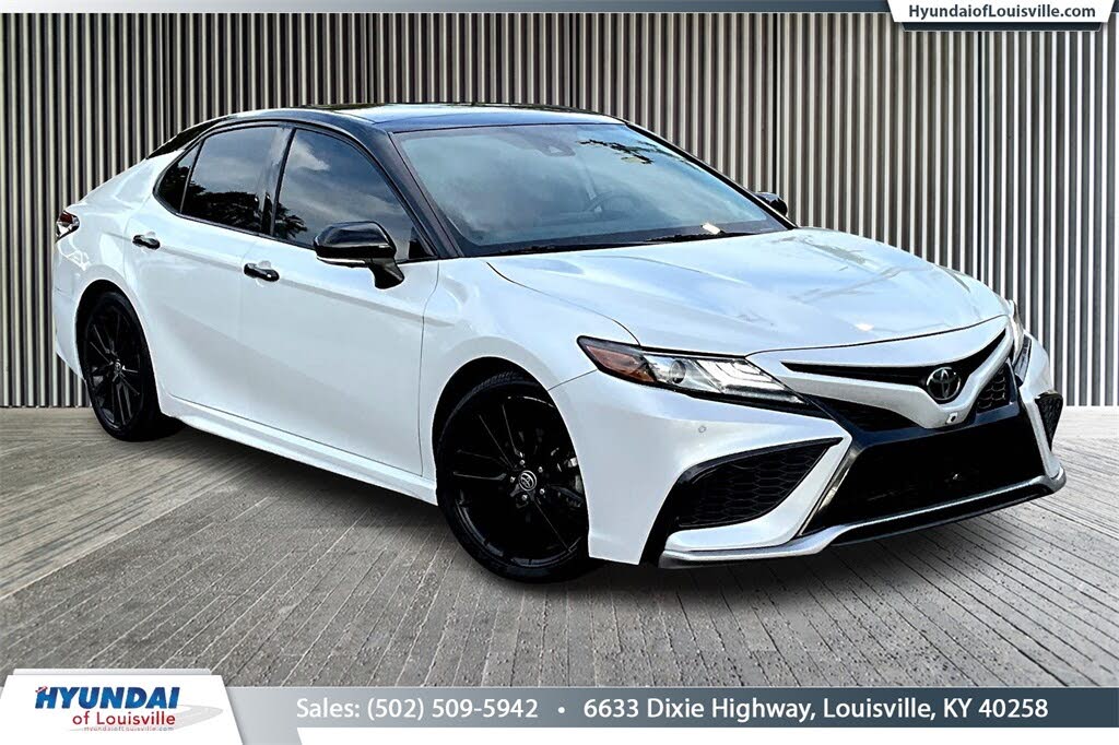 2022 Toyota Camry XSE V6 FWD