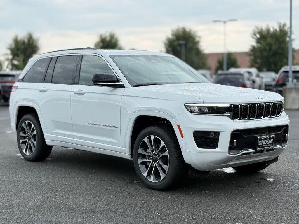 2025 Jeep Grand Cherokee Overland 4WD