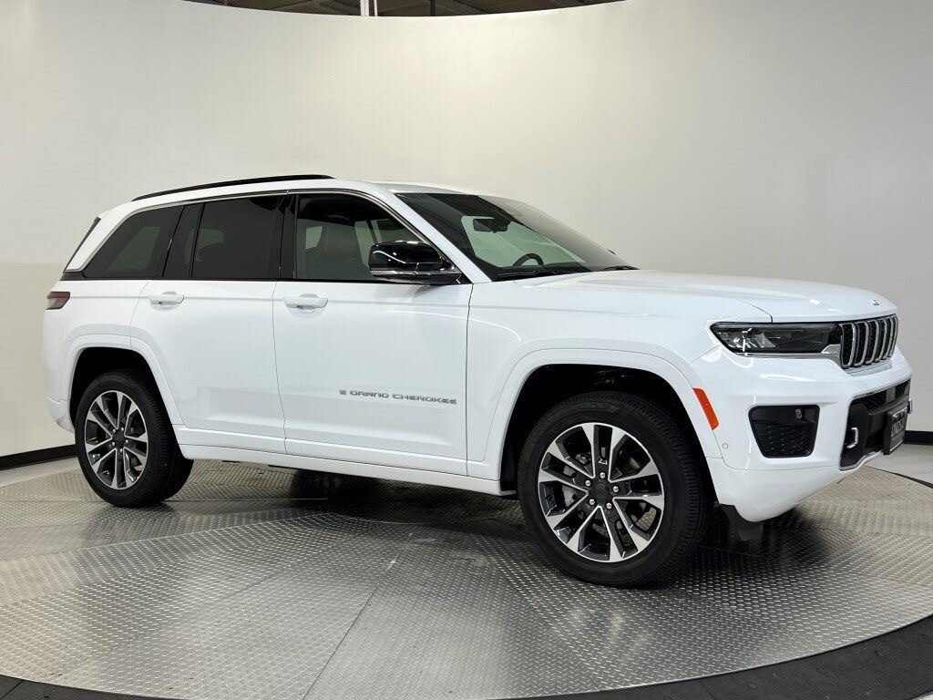 2025 Jeep Grand Cherokee Overland 4WD