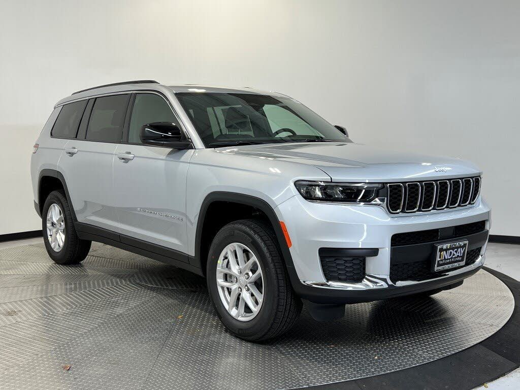 2025 Jeep Grand Cherokee L Laredo 4WD