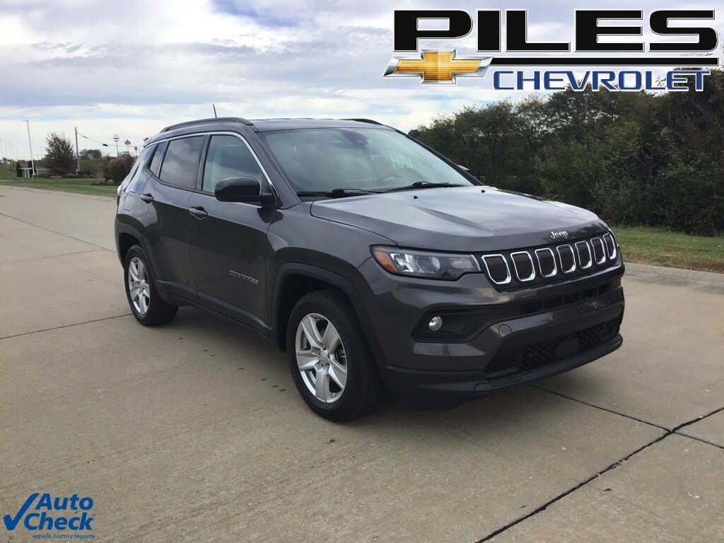 2022 Jeep Compass Latitude FWD
