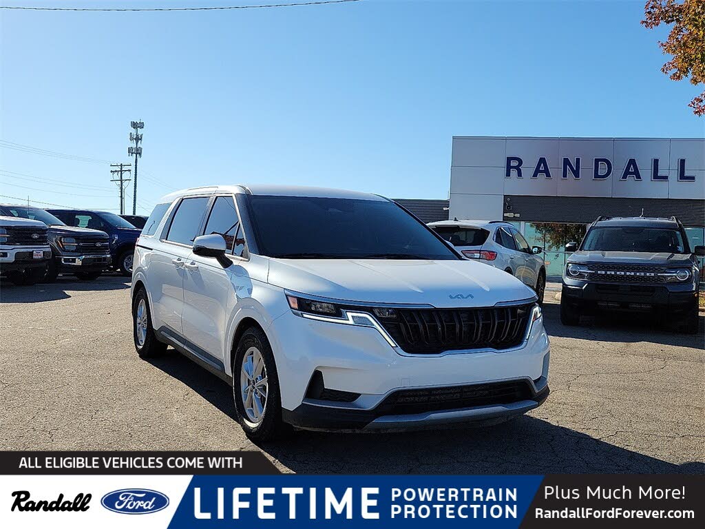 2024 Kia Carnival LX FWD