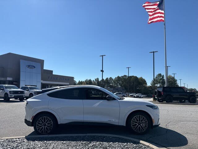 2025 Ford Mustang Mach-E Premium RWD