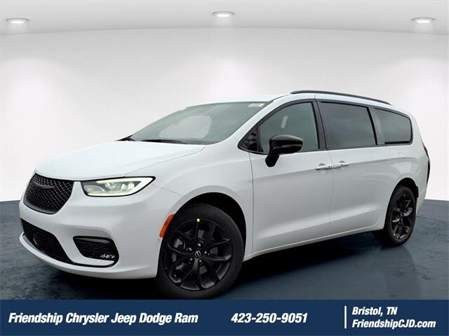 2026 Chrysler Pacifica Select AWD