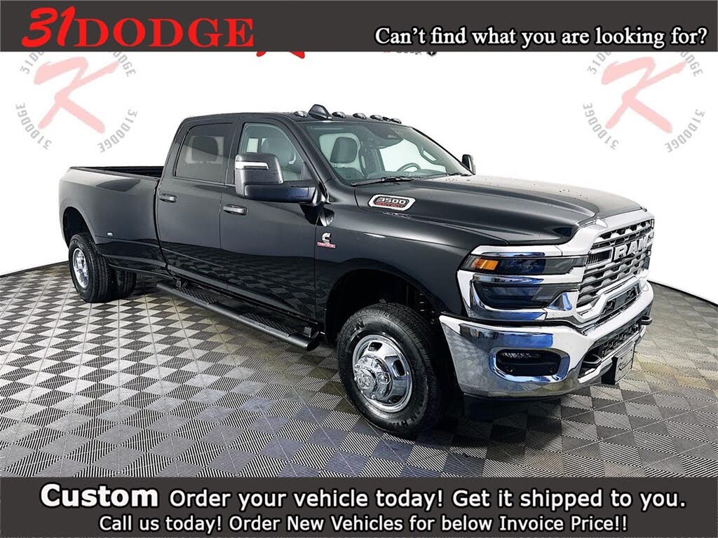 2026 RAM 3500 Tradesman Crew Cab LB DRW 4WD