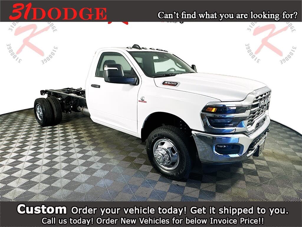 2026 RAM 3500 Chassis Tradesman Regular Cab LB DRW 4WD