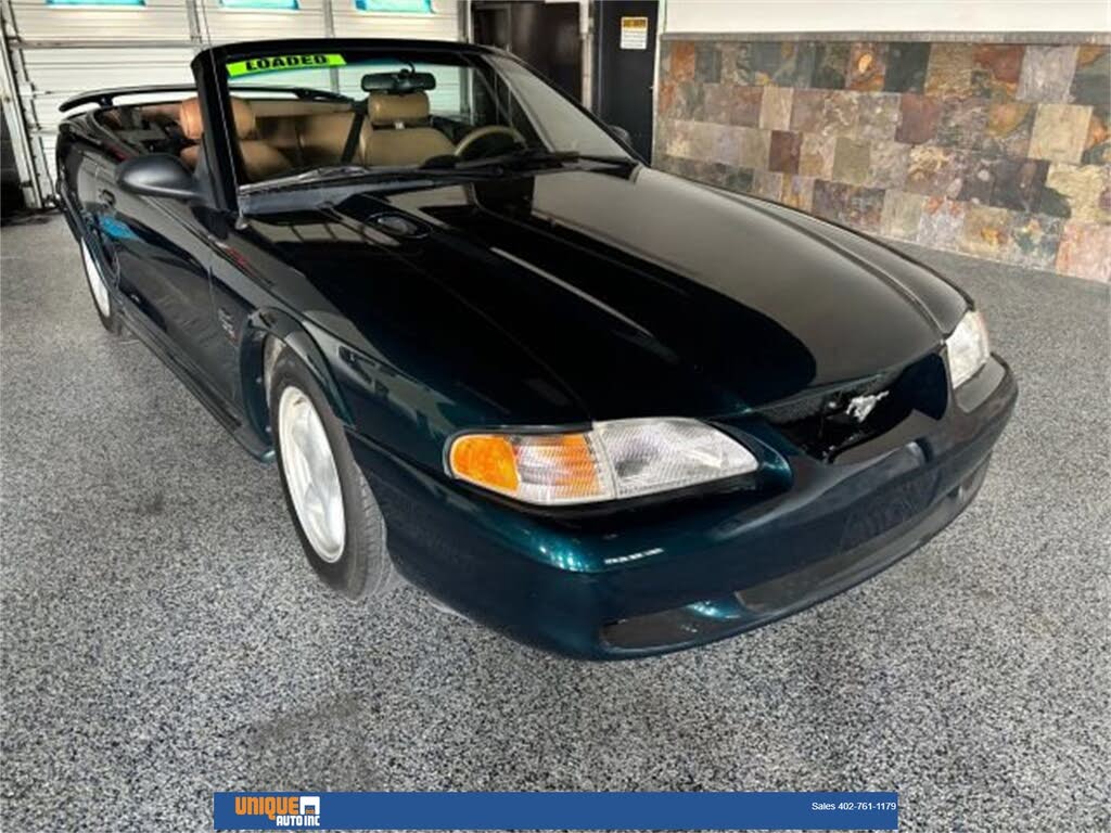 1995 Ford Mustang GT Convertible RWD