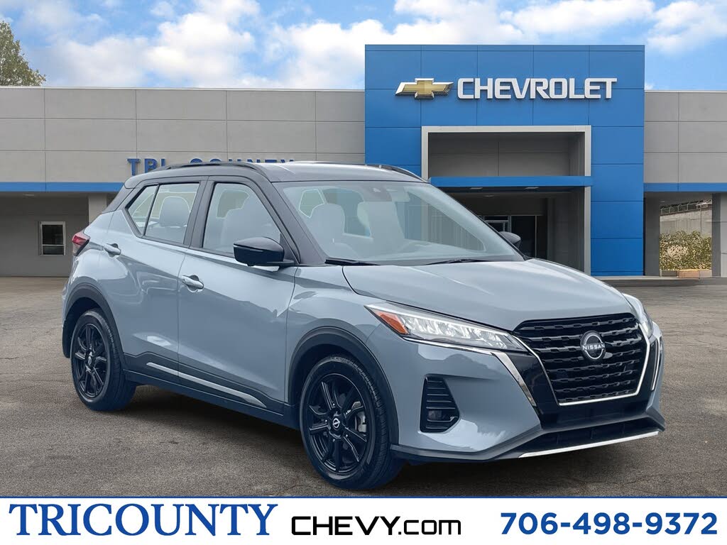 2023 Nissan Kicks SR FWD